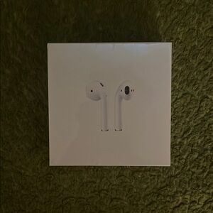 Apple AirPods With Charging Case